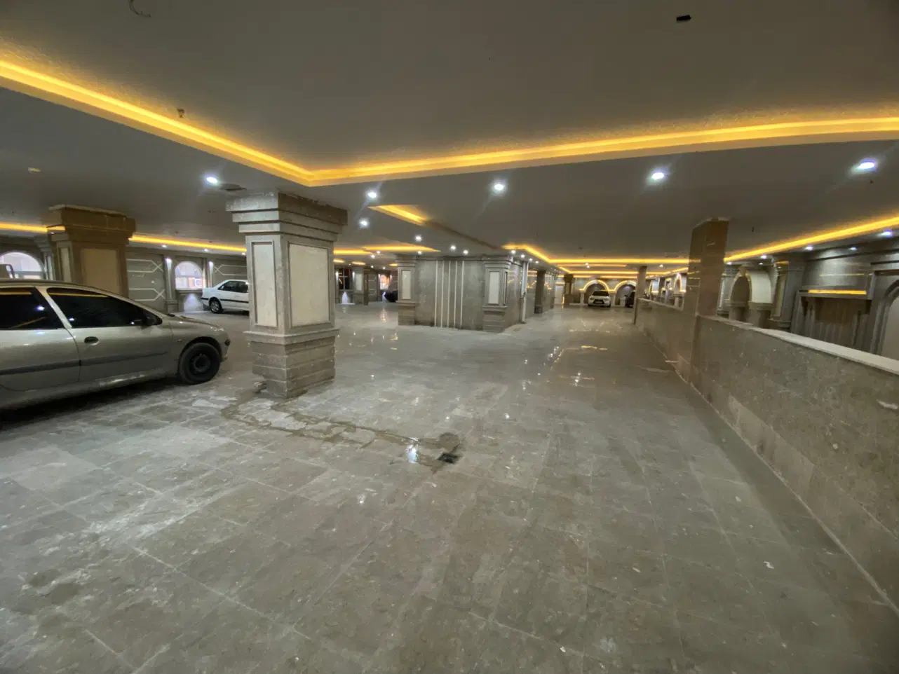 ‌ گلستان۱۲۰ متری اقبال