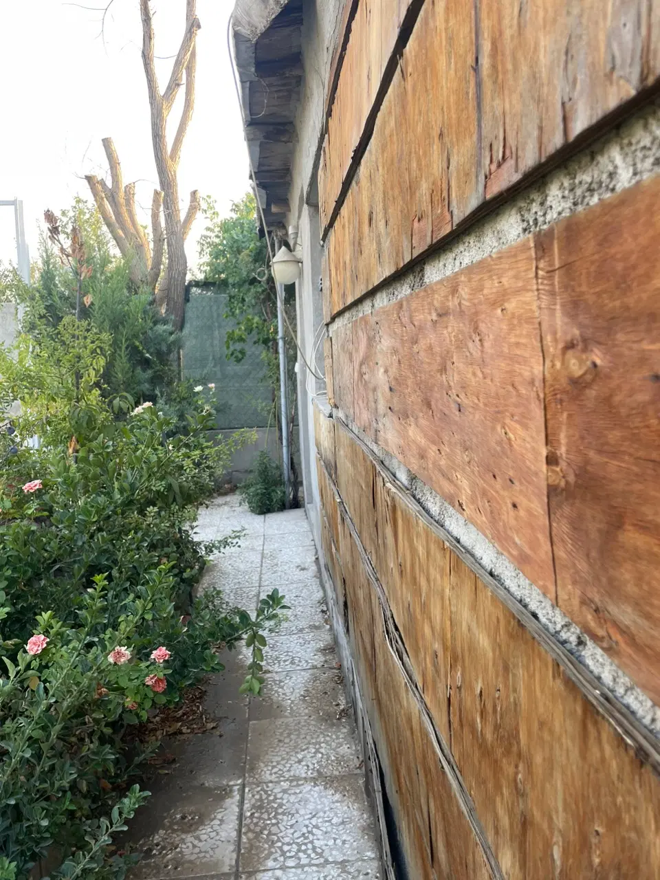 ۲۹۰ متر ویلای قدیمی ۱۷ ساله در باباسلمان قدس