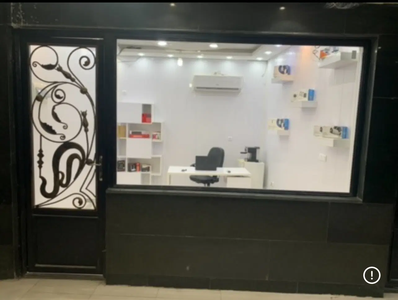 مغازه ۱۵ متری میدان ششم بهمن پاساژ برلیان طبقه اول