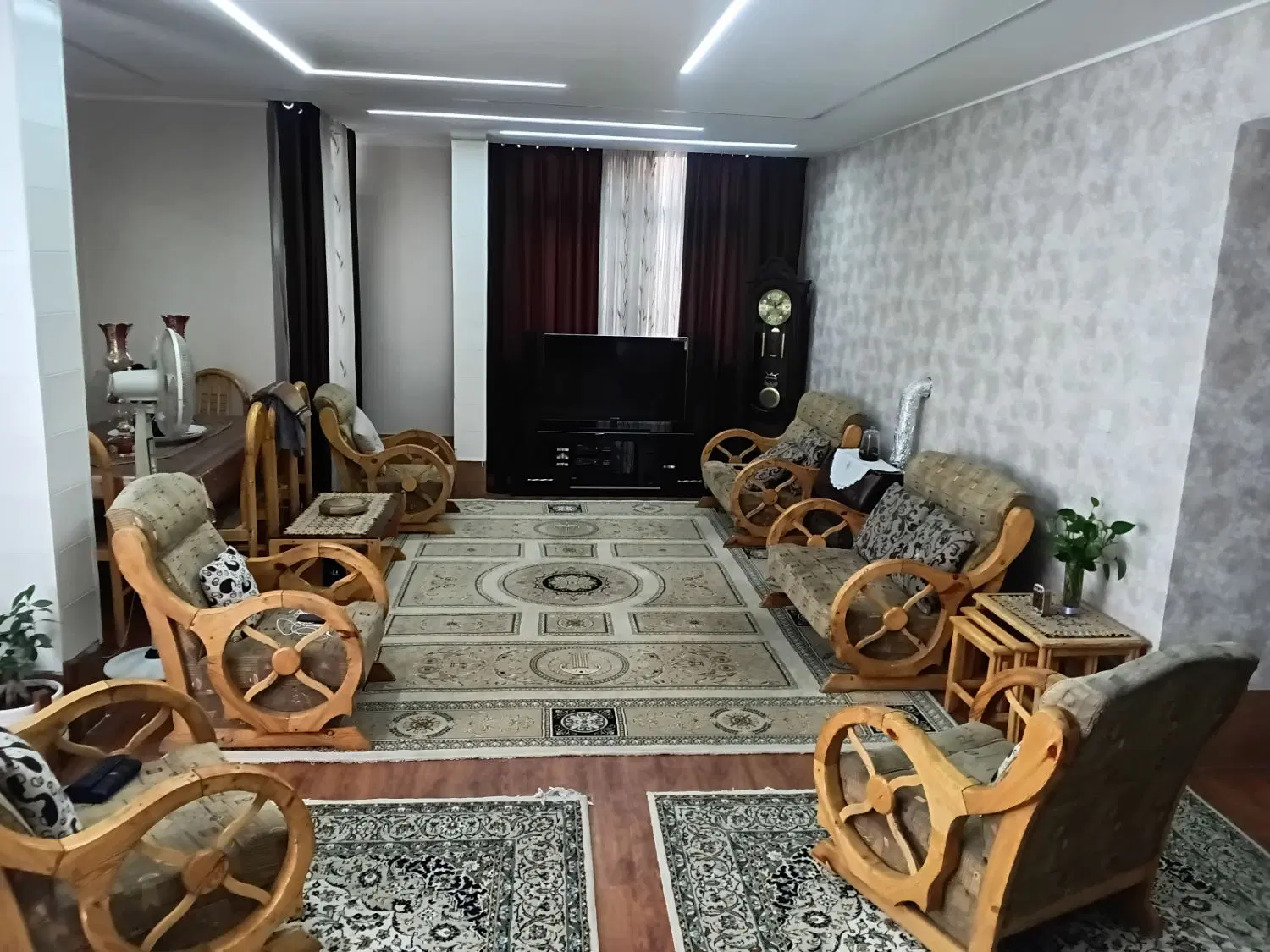 اپارتمان پل حر اول خیابان مشکین فام