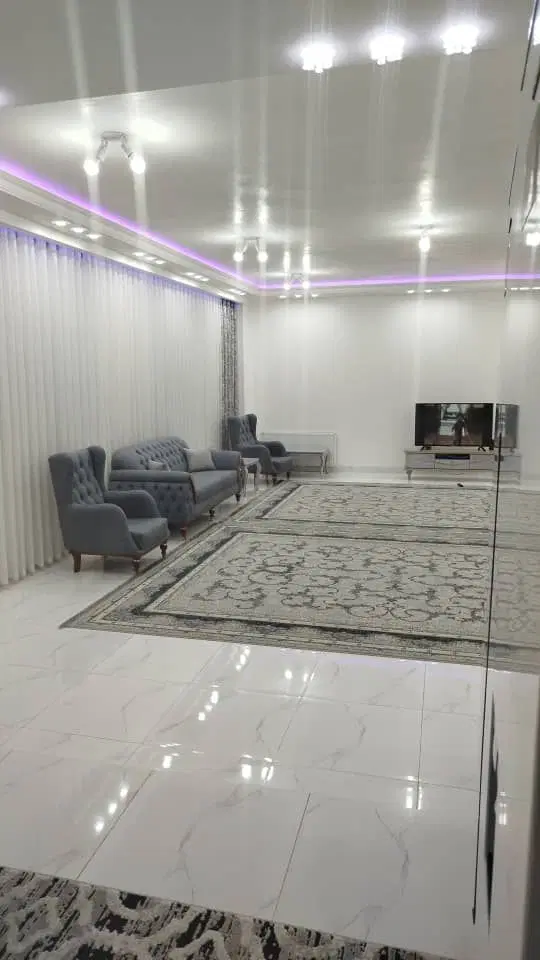 آپارتمان۱۶۰متری کلیدنخورده