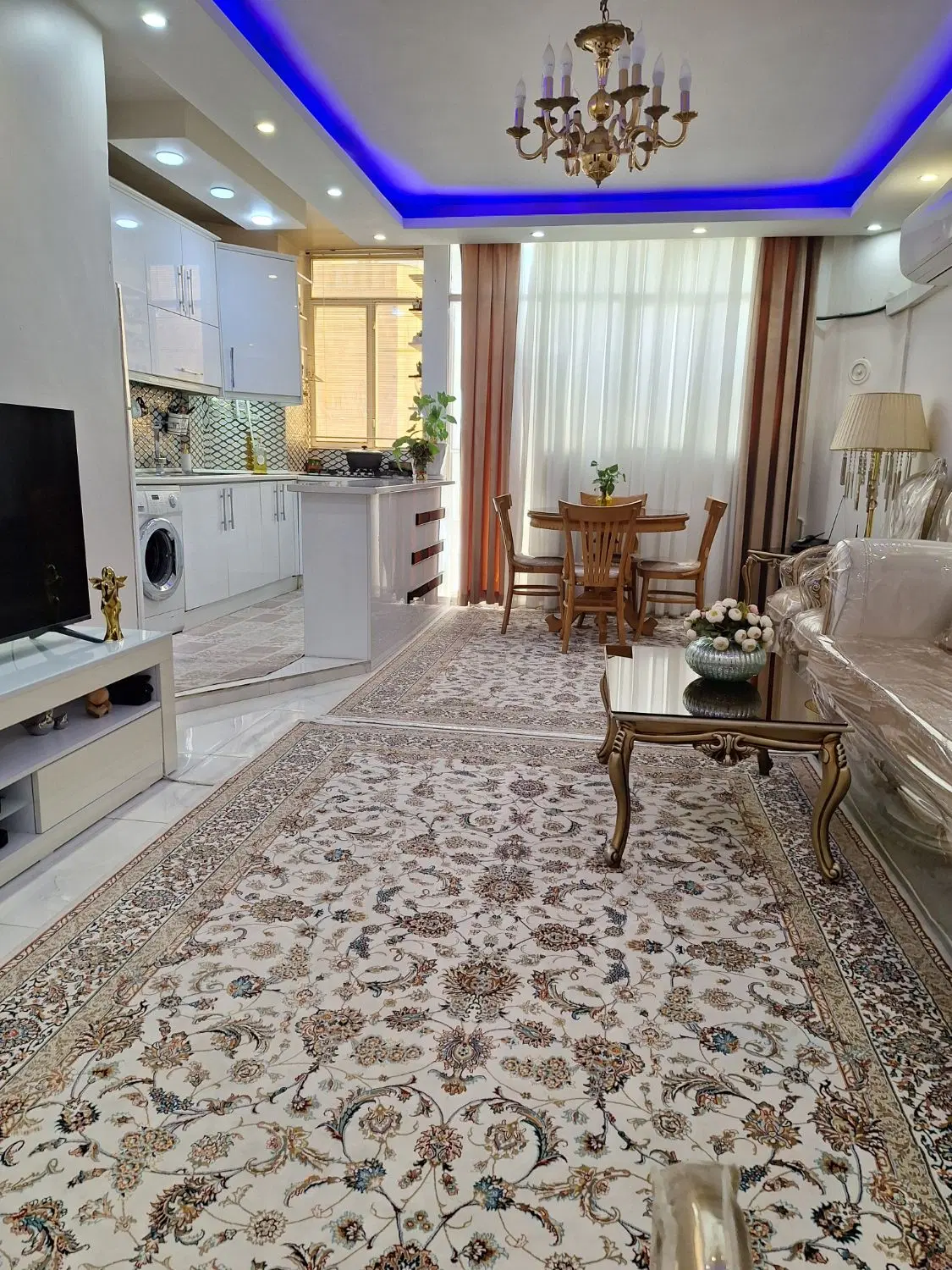 اپارتمان ۴۶ متری تک واحدی خیابان تختی غرق در نور
