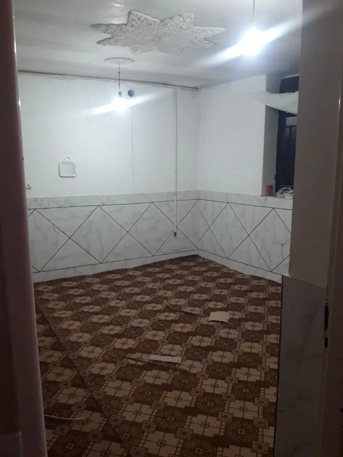 فروش خانه ویلایی دربهرام اباد
