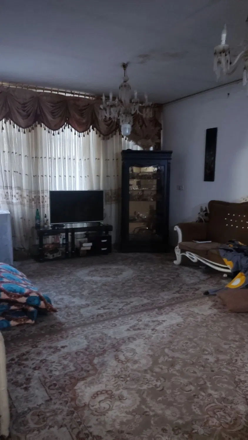 منزل ۶ دانگی ۲۲۰ متر شهرک توحید