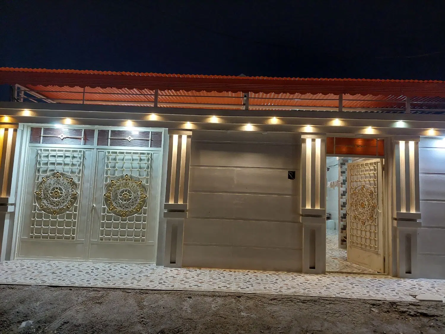 خانه ویلایی ابادان روستای مدن بین خیابان ۱۳و۱۴
