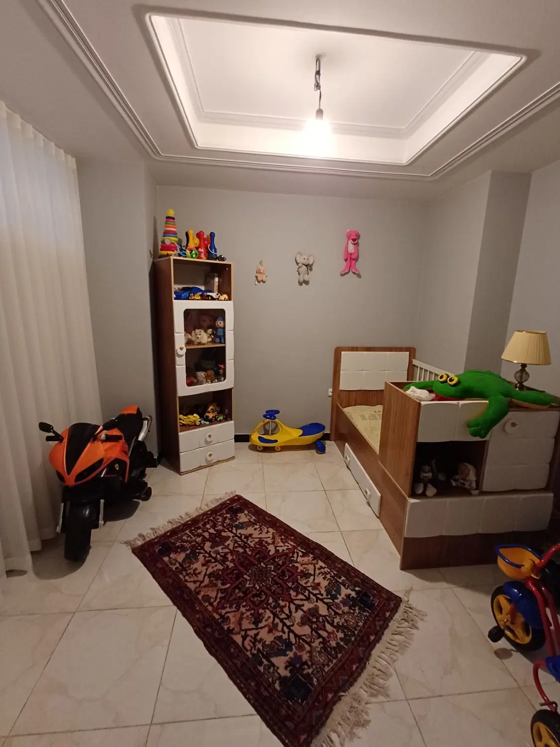 اپارتمان۱۹۳متری در ولیعصرجنوبی
