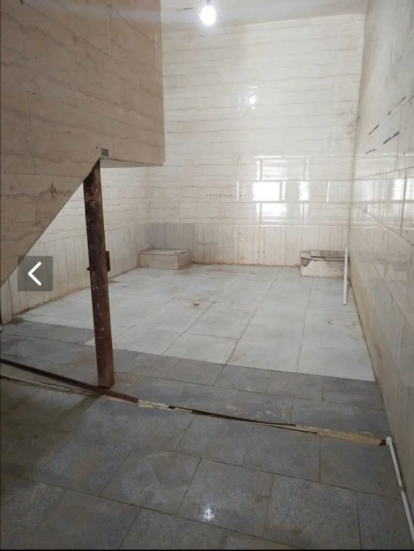 مغازه حاشیه معقول
