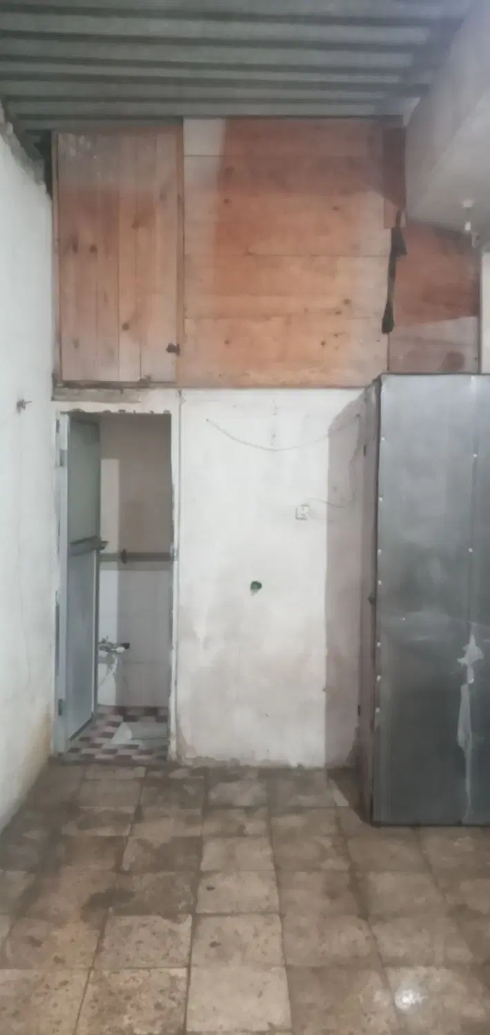 ۲۰۰ تومان رهن ۵۰۰ تومان کرایه