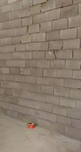 کارگاه ۱۴۰متری جرسقان اجاره