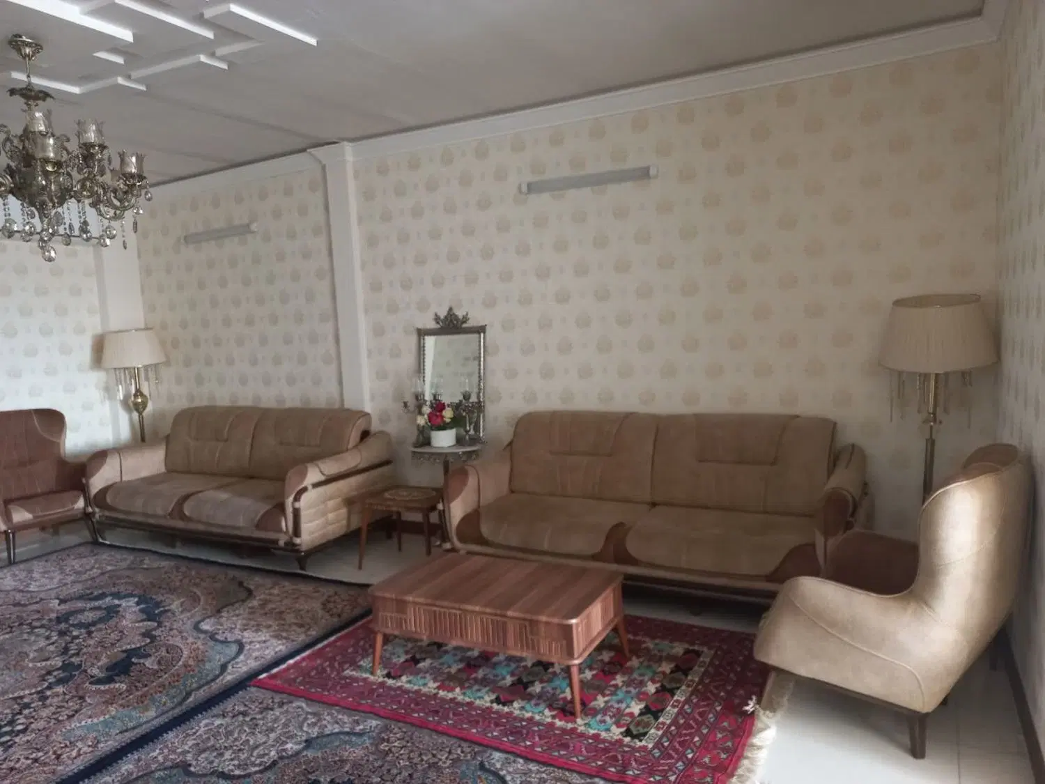 آپارتمان‌ عبدالمطلب‌یاس، با پارکینگ‌و‌آسانسور