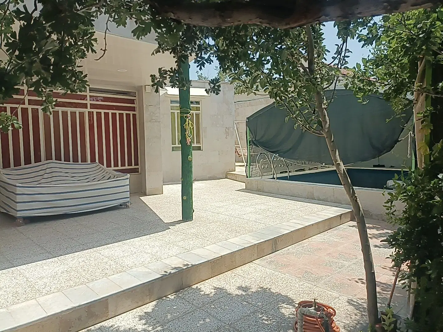 باغ ویلا 580متری قلعه سفید