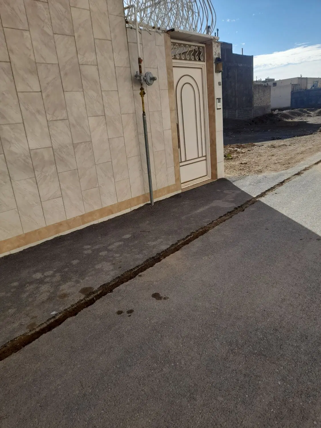 اجاره منزل شیک ونقلی تمیز بلوارولی عصر