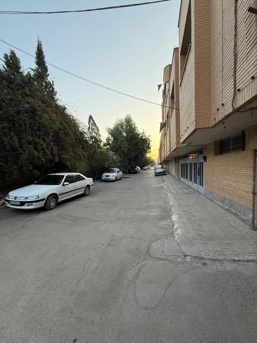 ویلایی دربه ساخت ۲۳۰ مترزمین(۲۳*۱۰) زیربنا ۲۷۰ متر