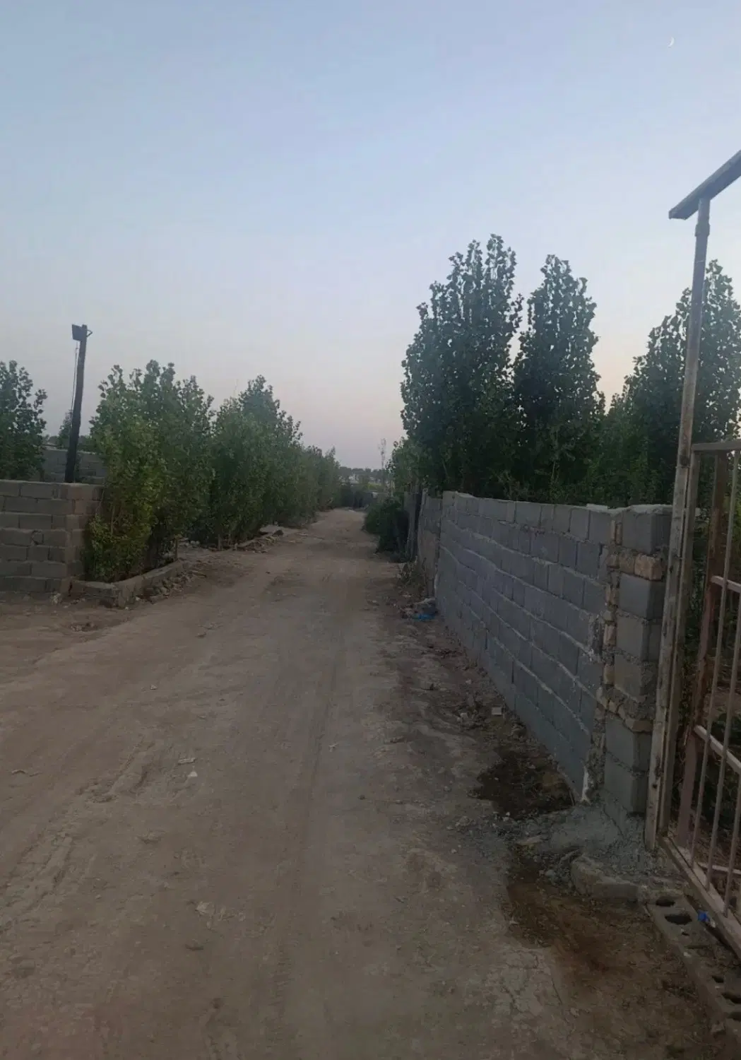 زمین زراعی جاده نظامی