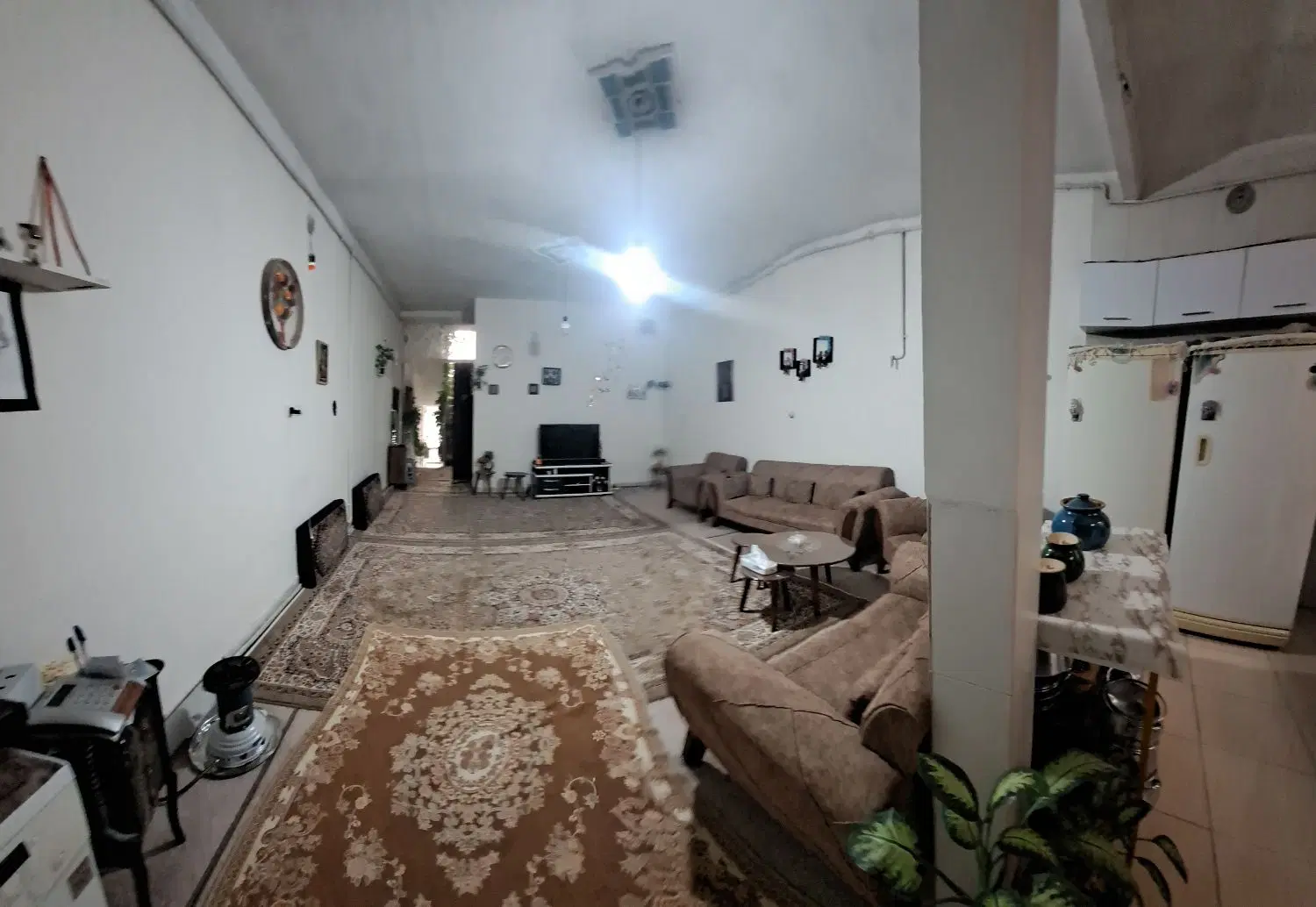 خانه ویلایی تاجگذاری