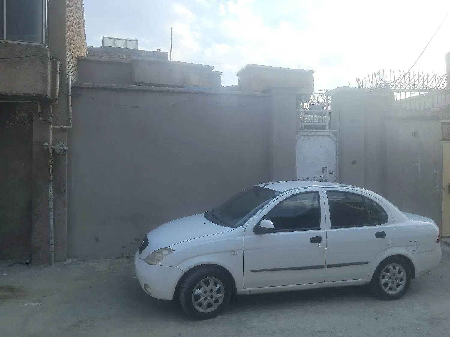 ۸۰متری ویلایی مستقل۱۵متری باهنر