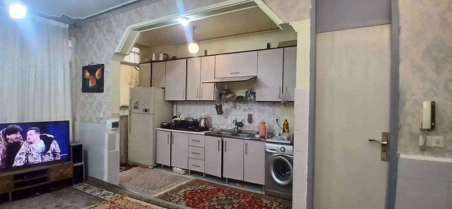 همکف ۴۴ متری با حیاط خلوط دراختیار