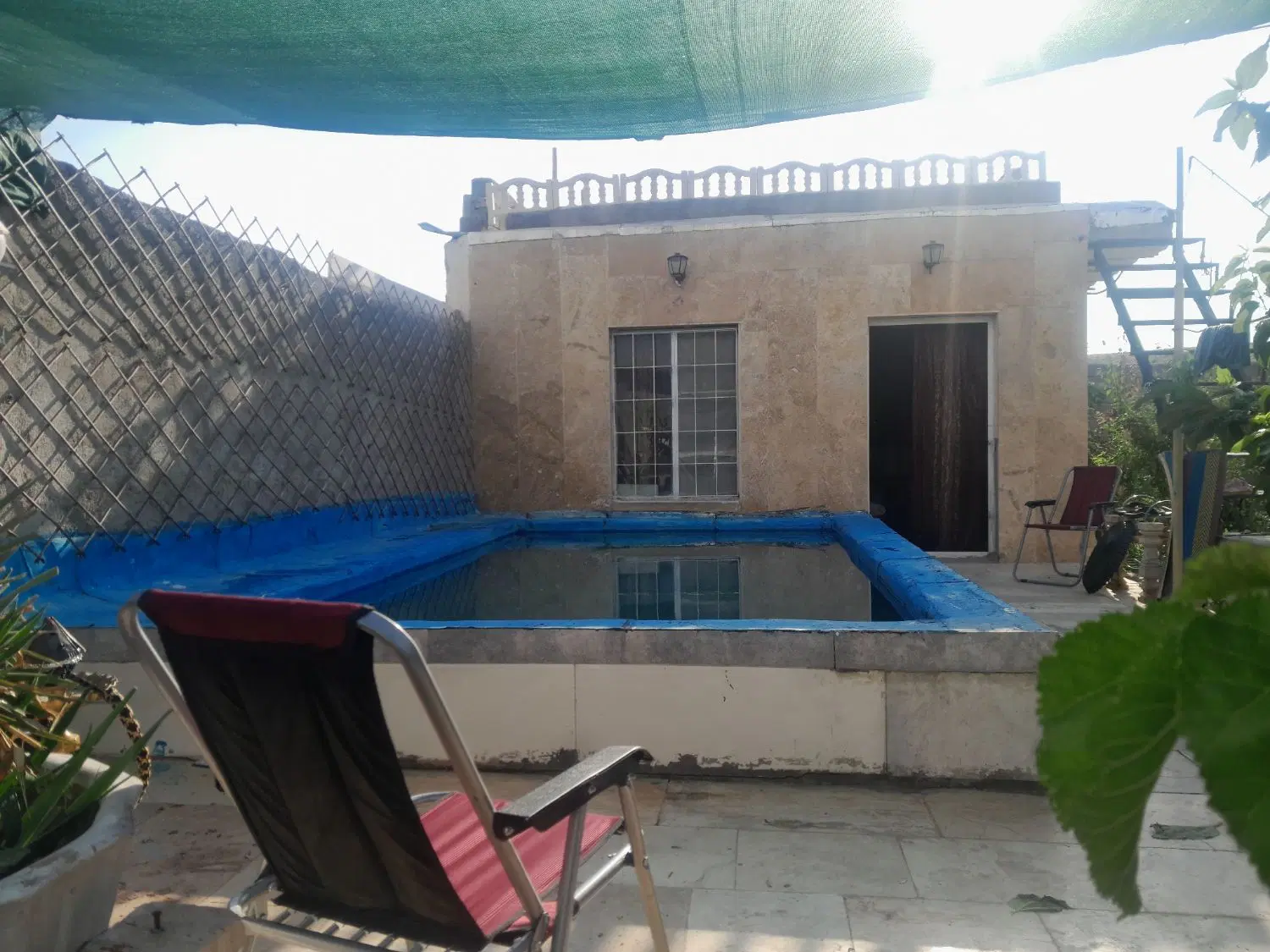 ۴۰۰ متر باغ
