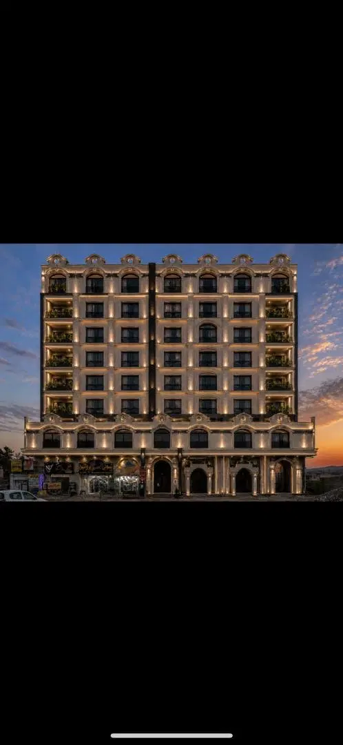 فروش واحد ۱۳۰ متری طبقه اول