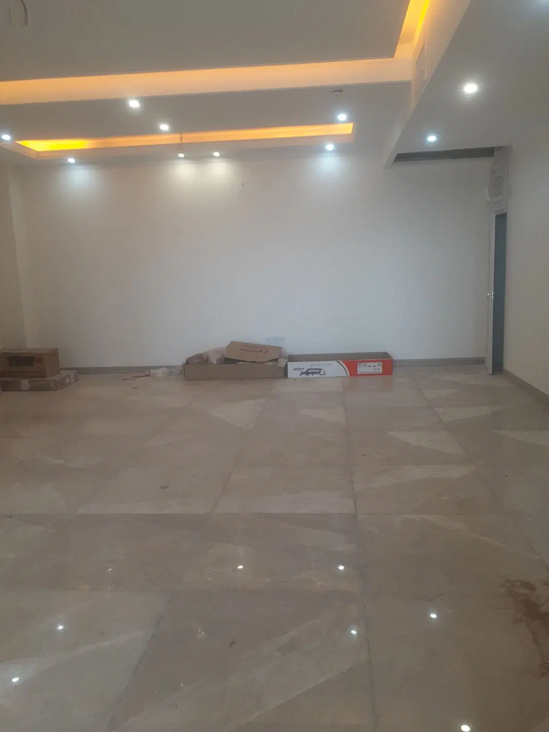 فروش  آپارتمان  نوساز ۱۰۰ متری درپیروزی کوچه مینا