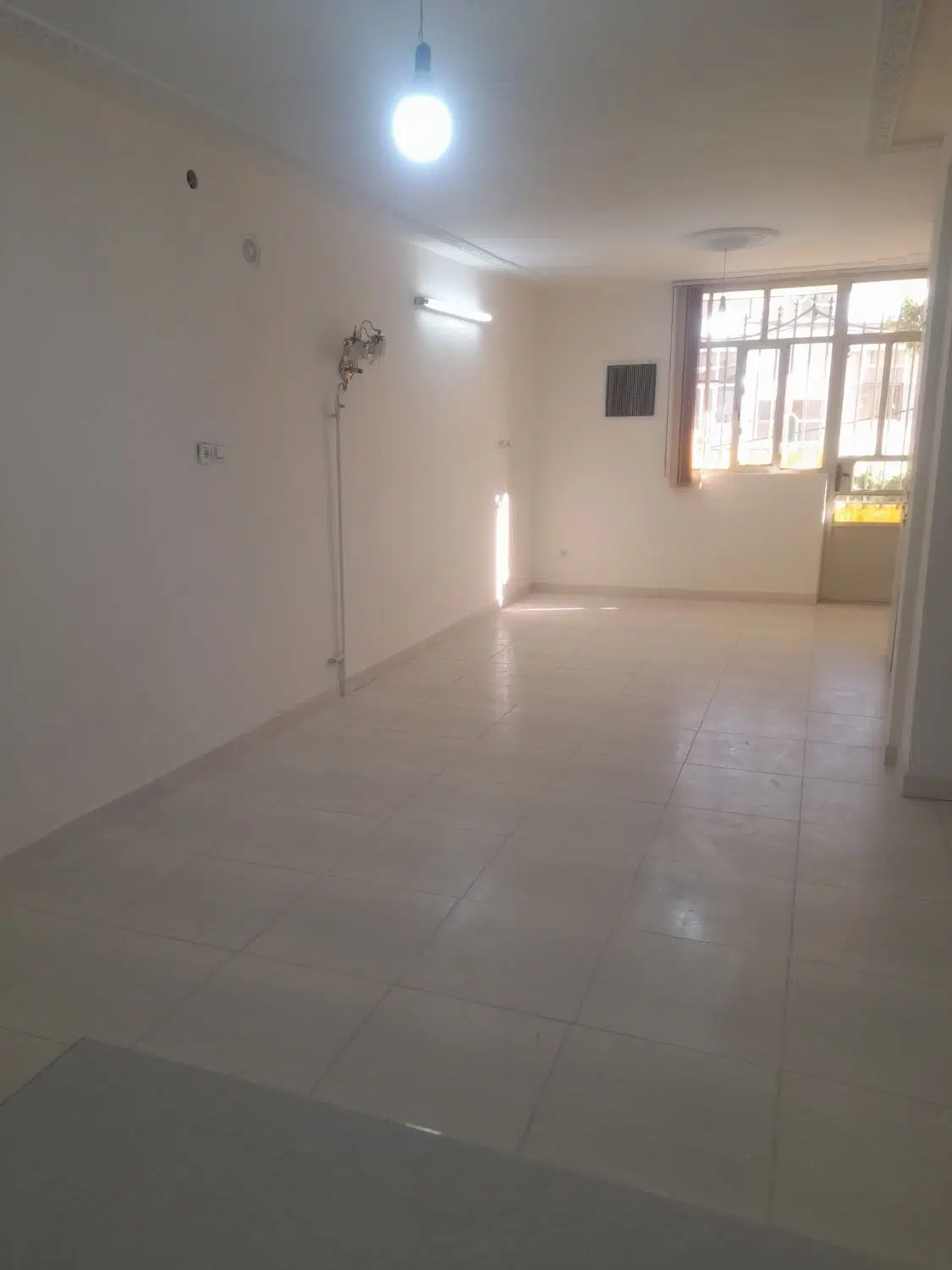 خانه اجاره ای طبقه بالا طالقانی