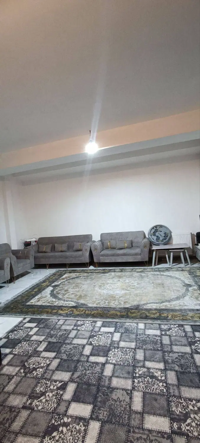 واحد ۵۴ متری با پارکینگ