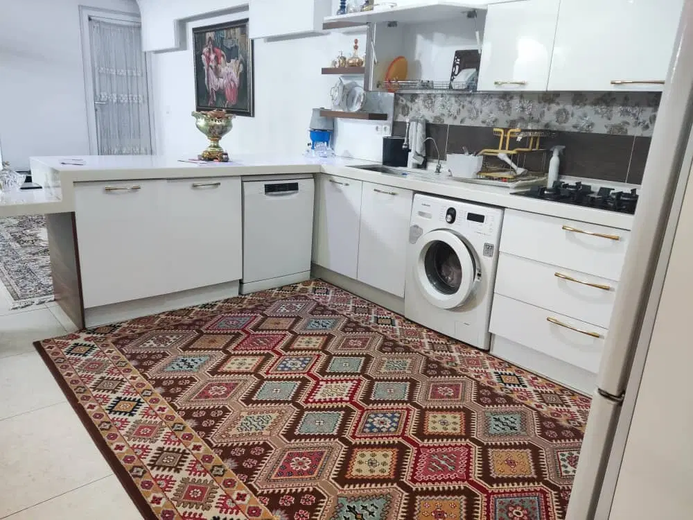 جنوبی ۳طبقه روی پیلوت با آسانسور