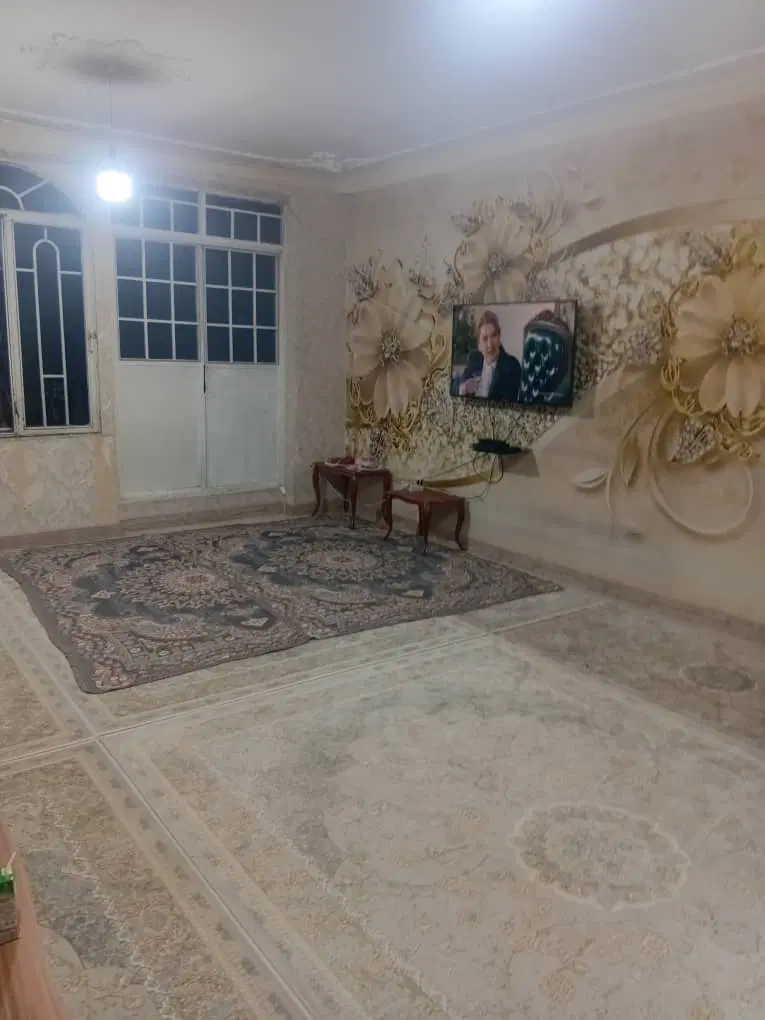 اجاره خانه دربستی ۱۶۰متری در خیابان هشت شهریور