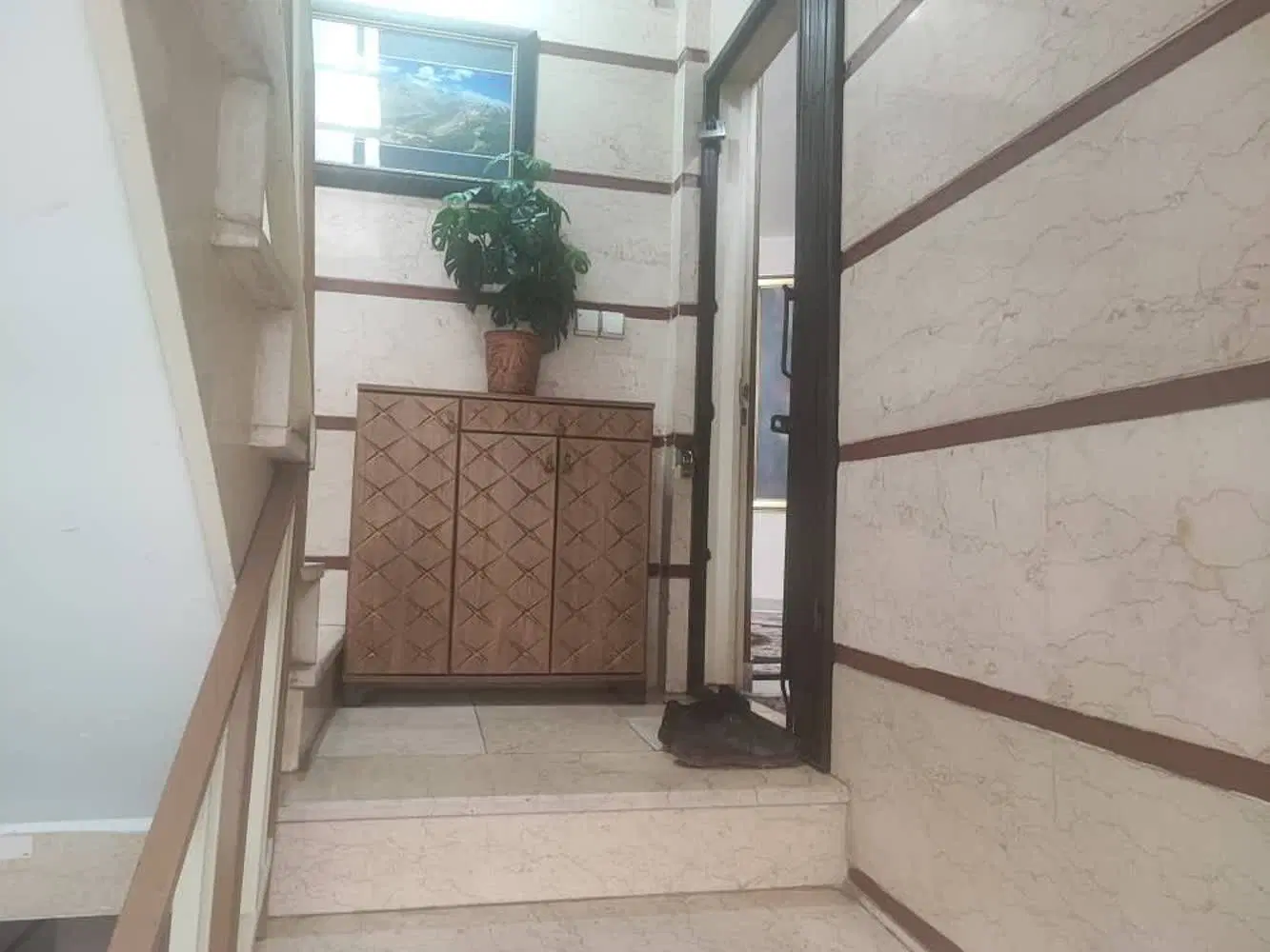 یک واحد۱۱۳ متری بازسازی شده. پیروزی