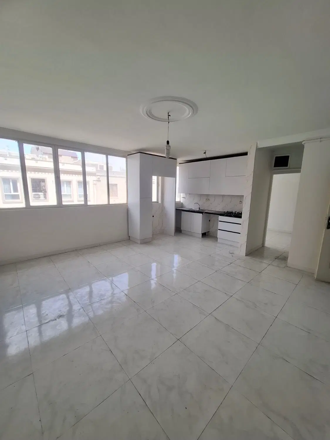 اجاره اپارتمان ۵۵ متری با پارکینگ رو به‌نما