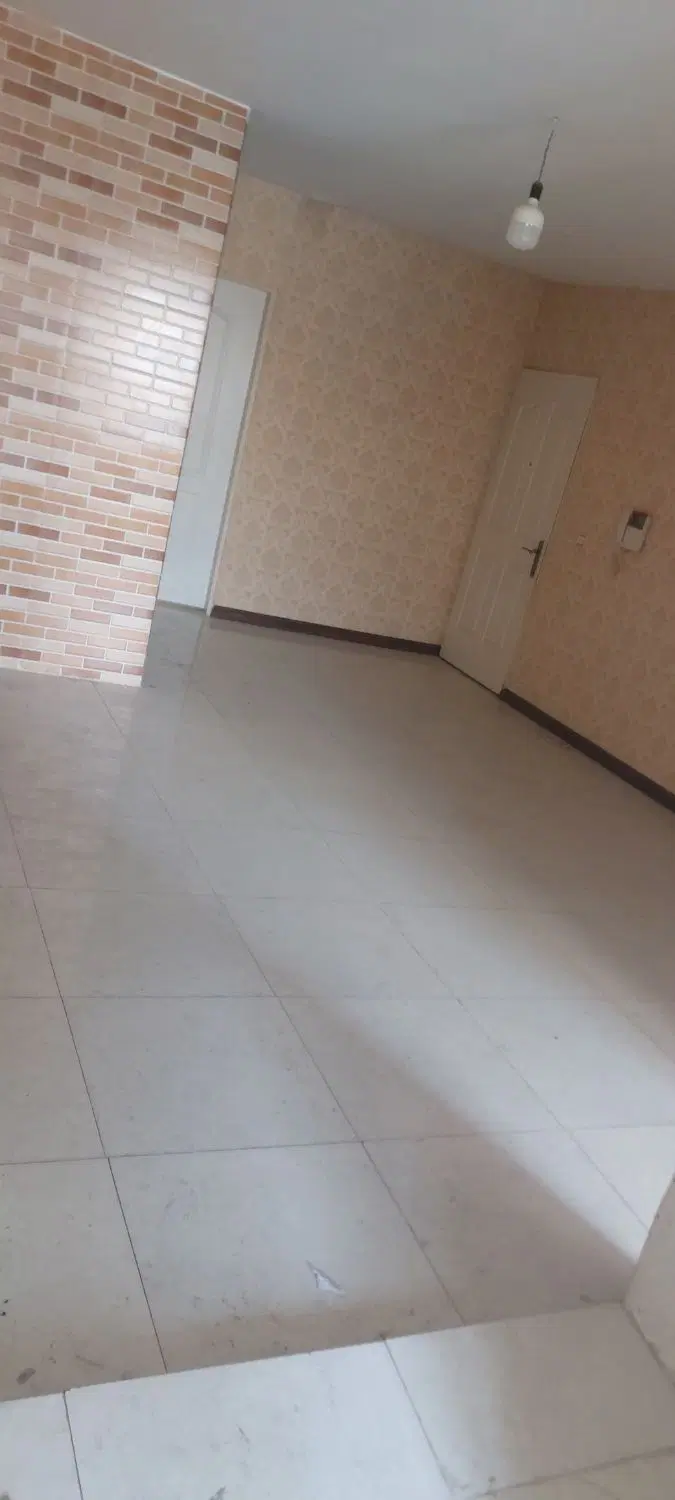 تخلیه دو خواب فول امکانات 80متری نورگیر