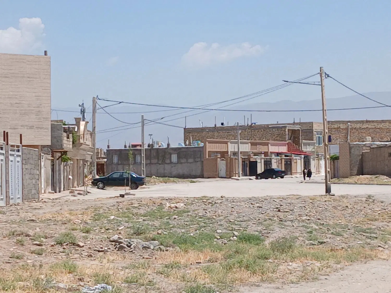 زمین واقع در هجرت ۸ میلان ۲۵ متری