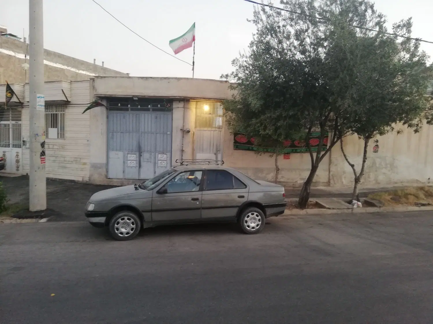 فروش خانه، ملک، ویلایی، بره خیابان اصلی و فضای سبز
