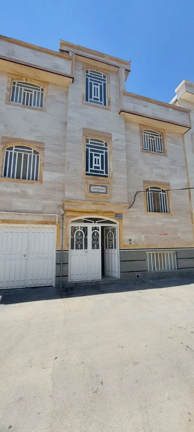 فروش منزل ویلایی سه طبقه