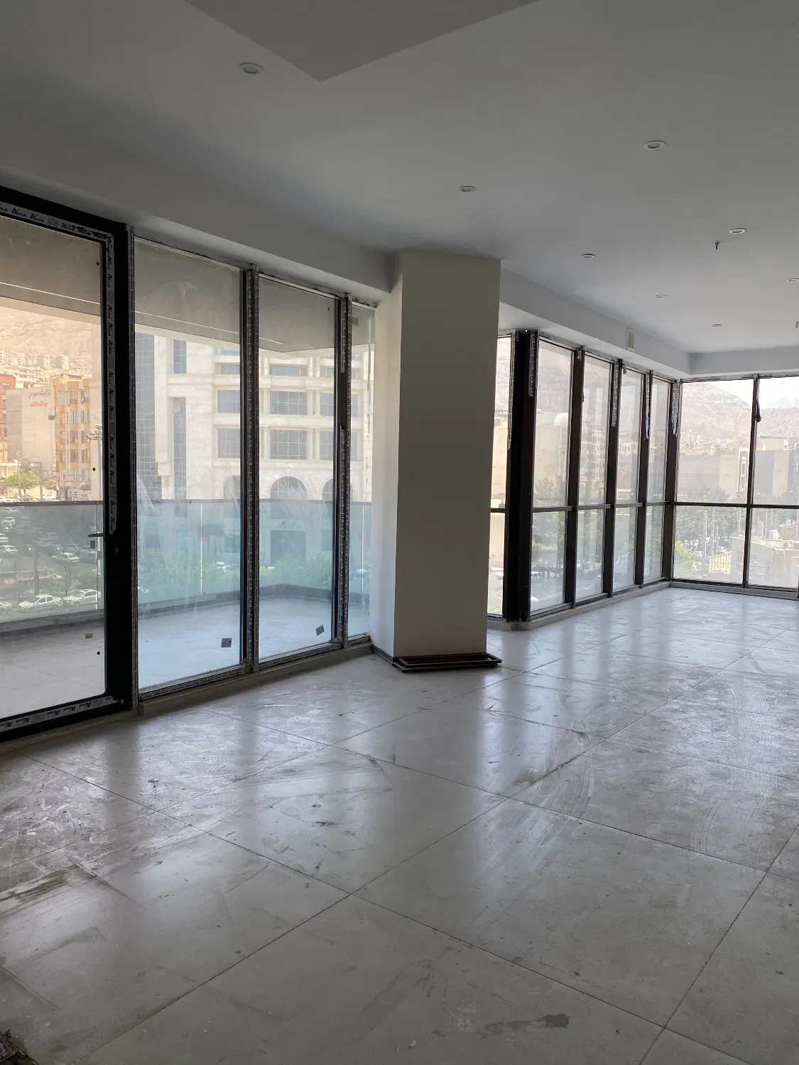رهن و اجاره اداری۲۰۰متری با چشمنداز