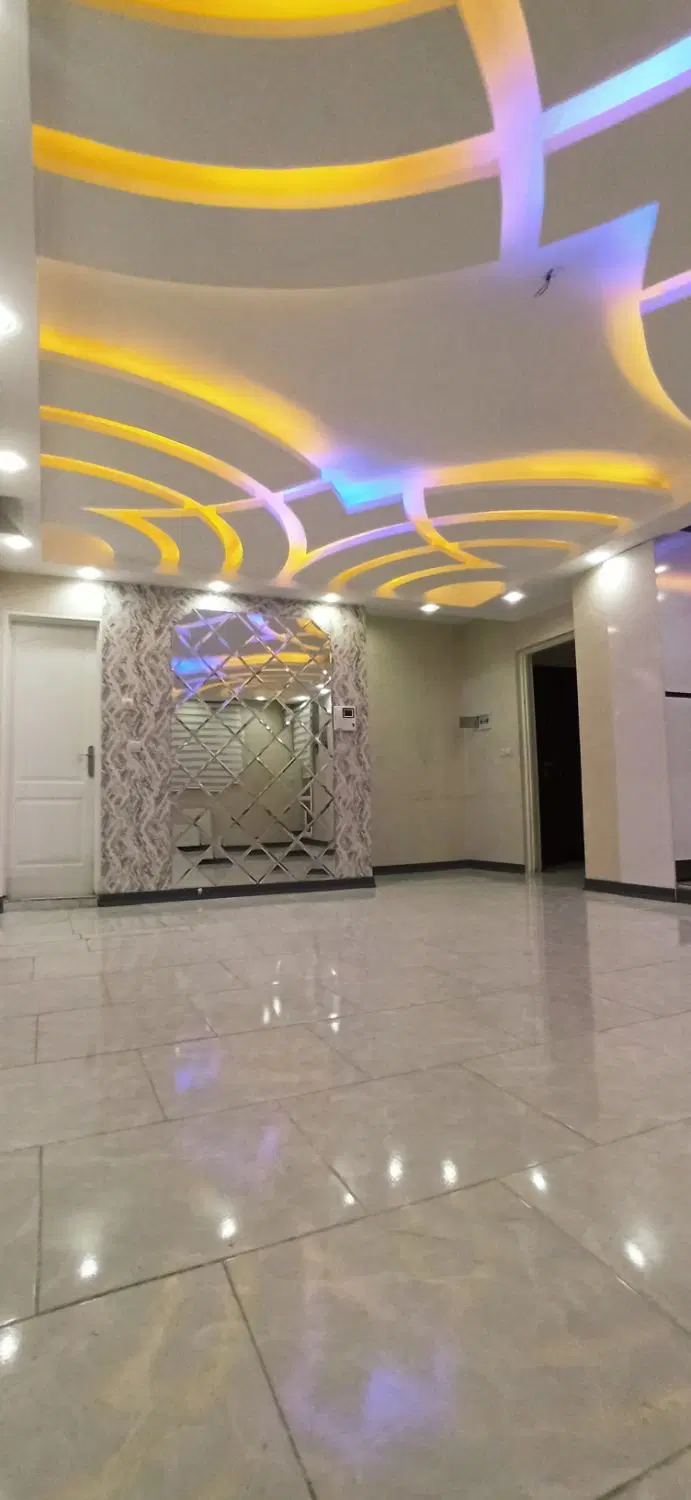 اپارتمان لوکس101متری