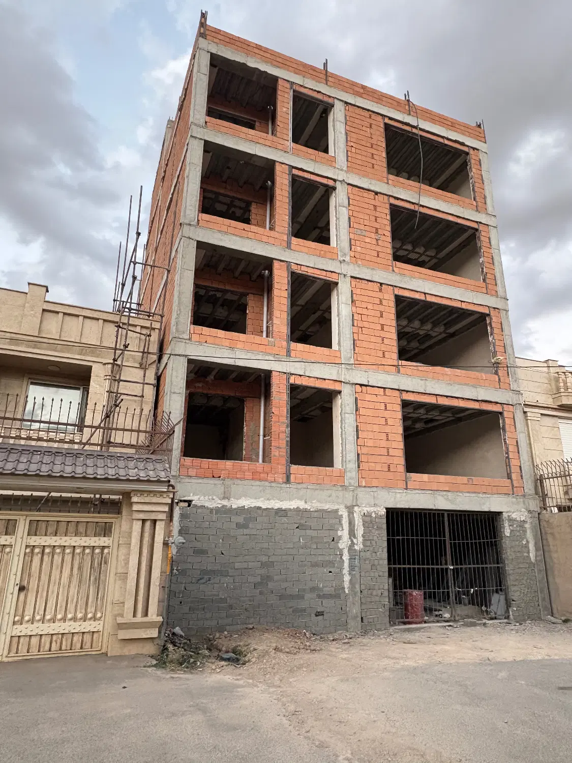 پیش فروش واحد ۱۲۰ متری