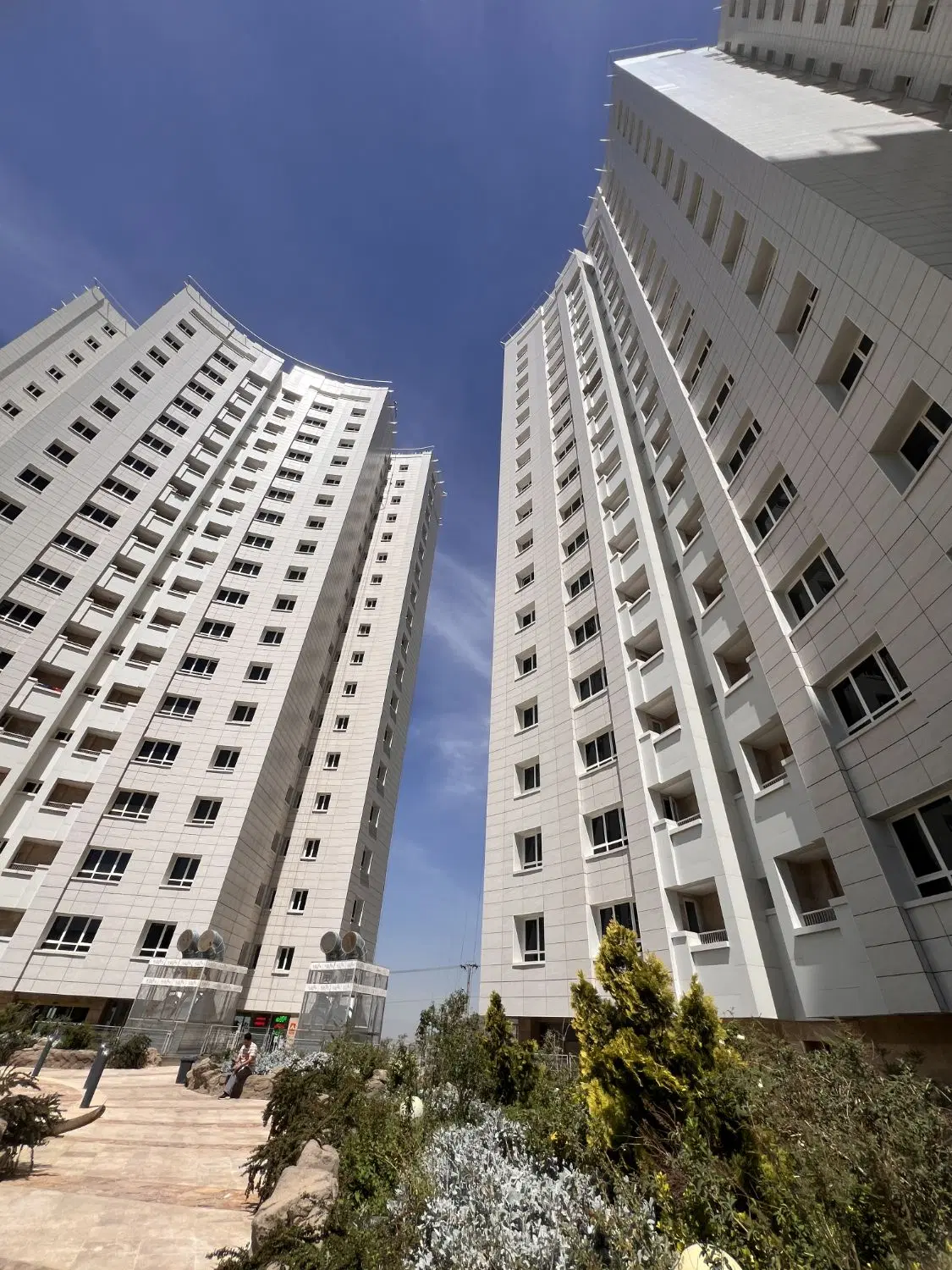 فروش آپارتمان در برج آترین بلوار نماز