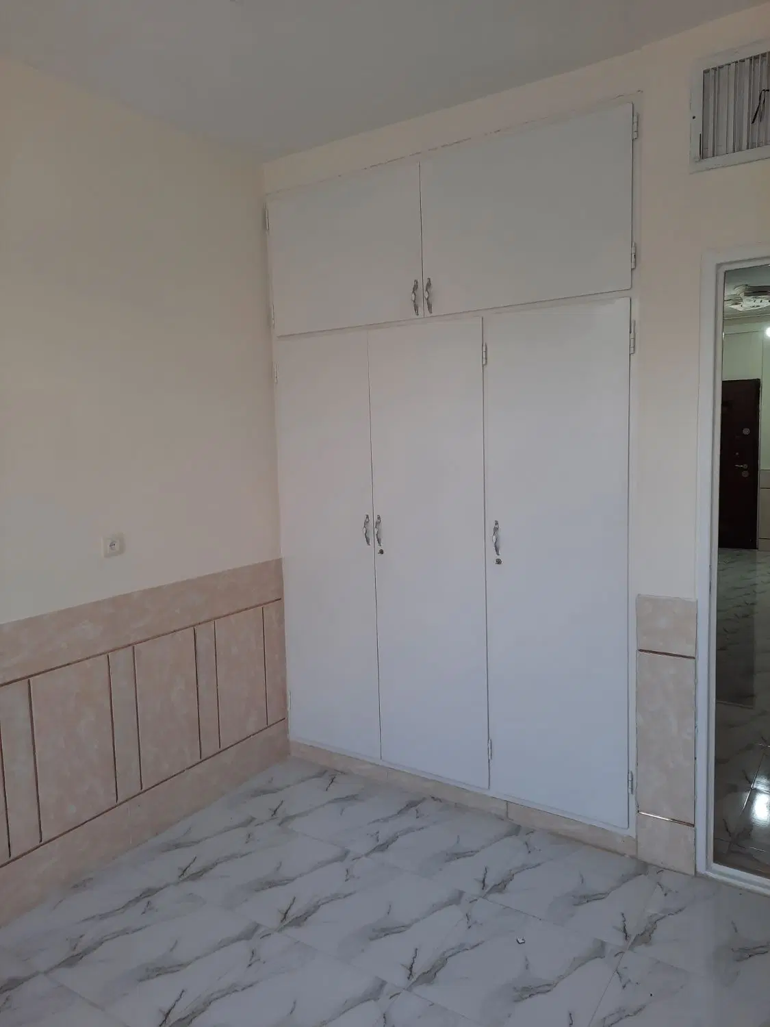 دربست ۱۲۰ متر بنیاد (بلوار شهید صدوقی )