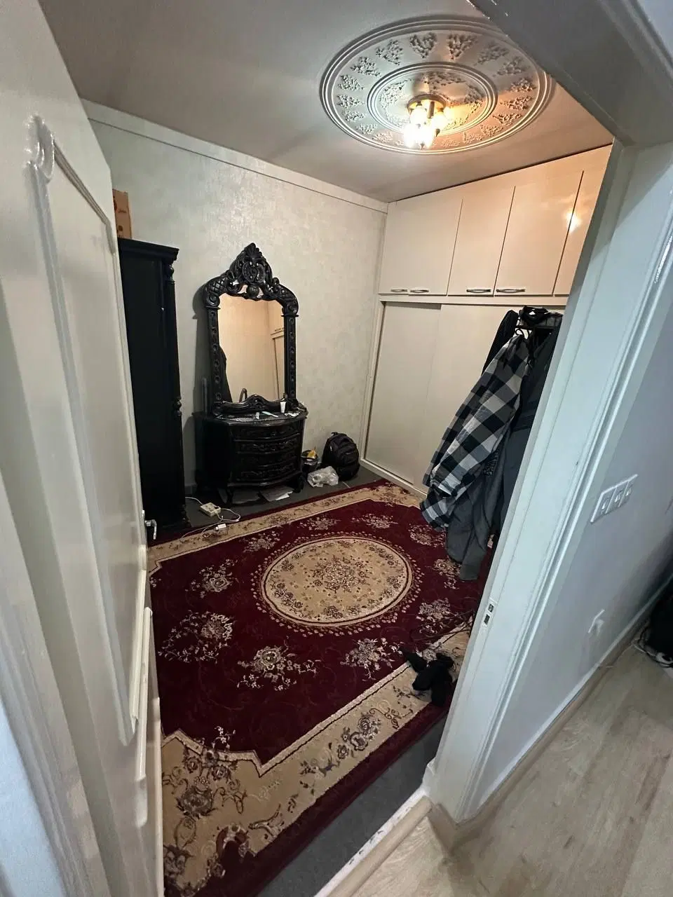 واحد 77 متری پاستور جدید رضانژاد