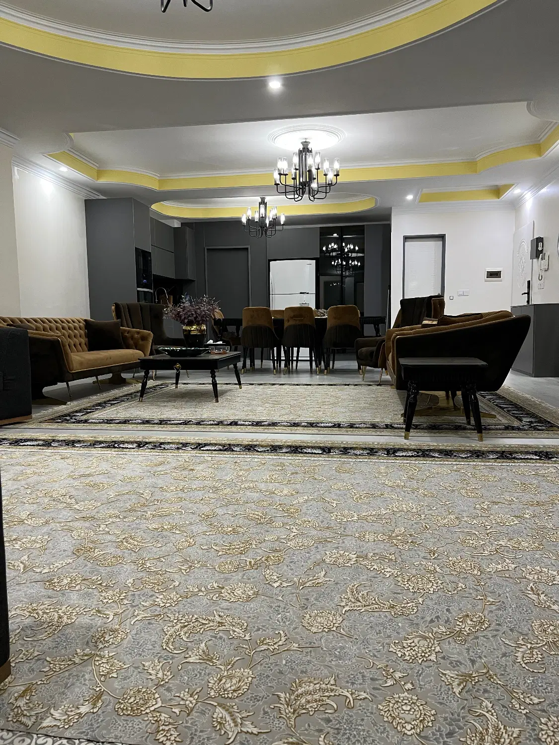۱۰۷ متر دو خوابه فول امکانات