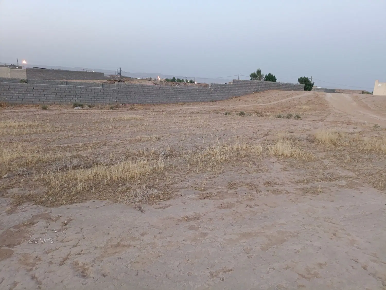 زمین تخته اناری
