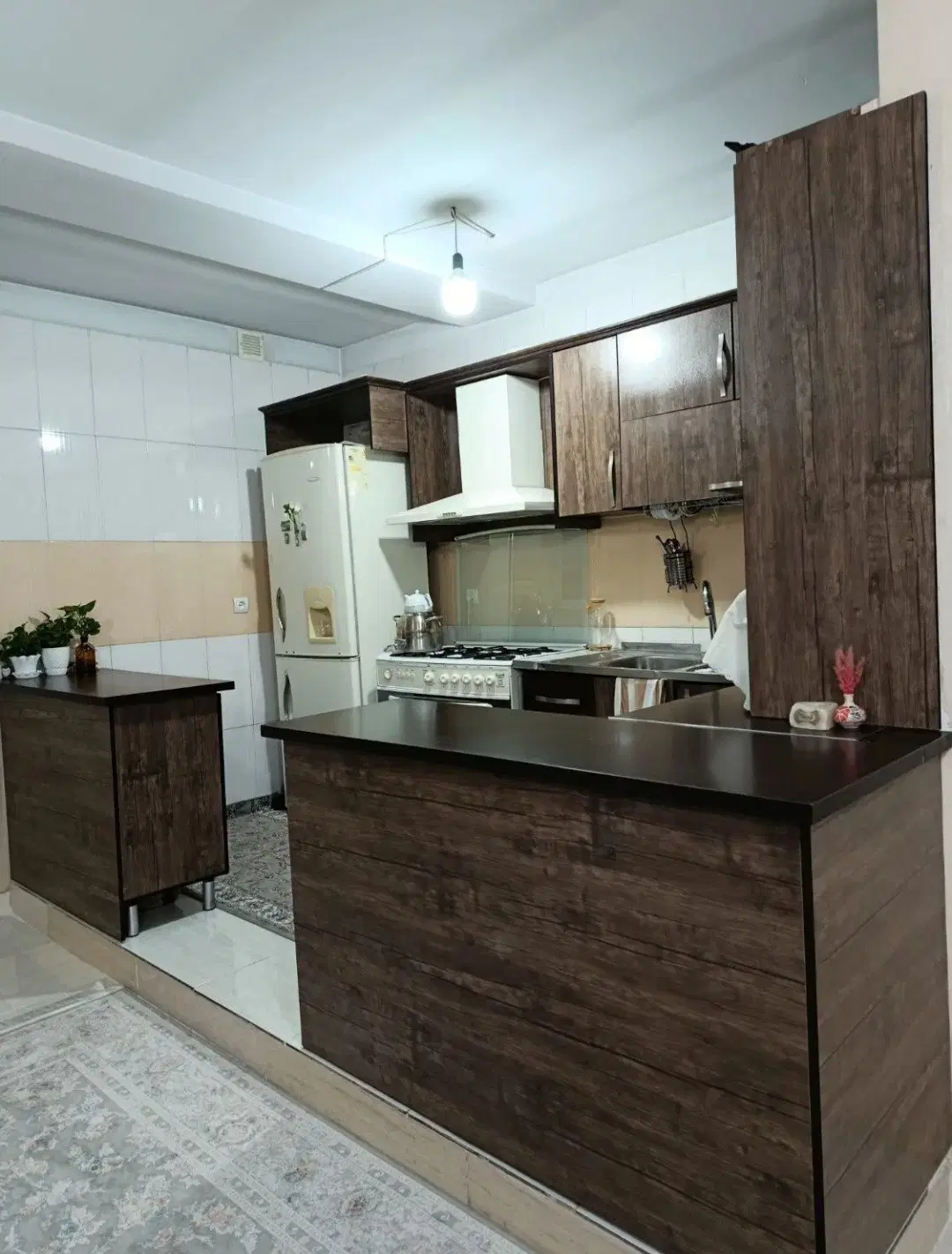 ۵۶ متری با پارکینگ