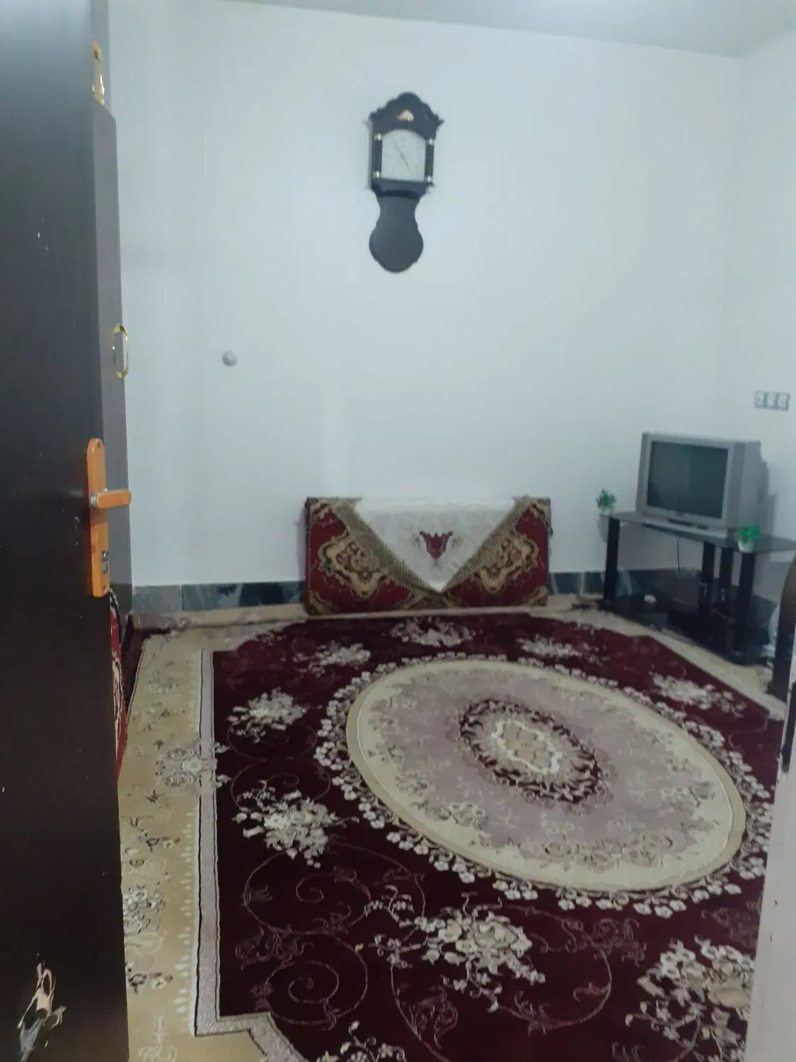 یک واحد ساختمان طبقه بالا