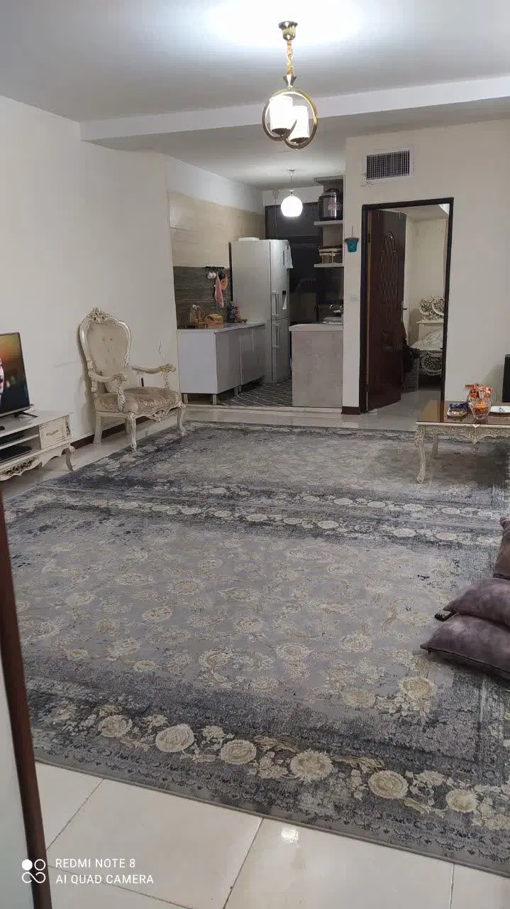 واحد ۷۰ متری فول امکانات