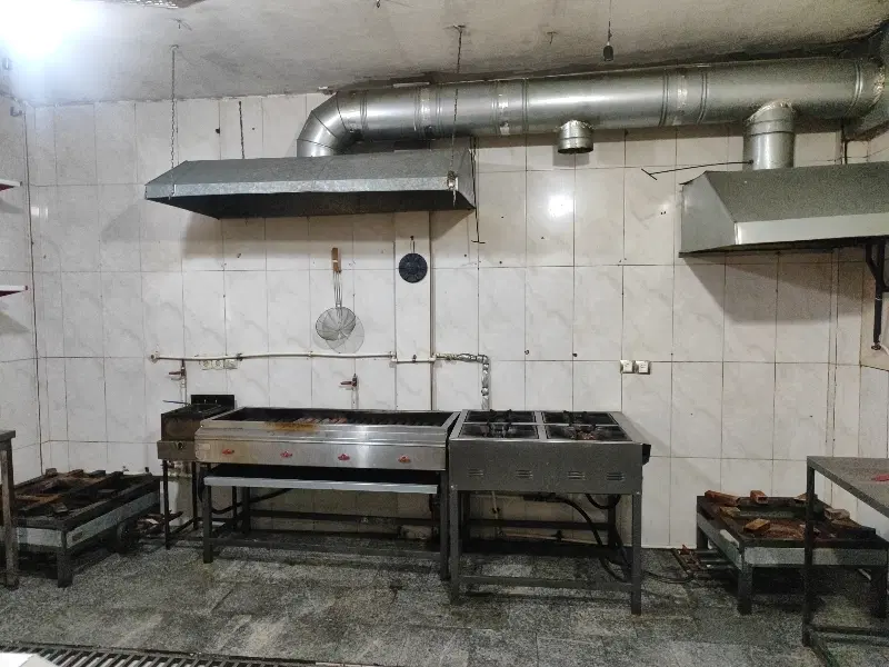 یک باب مغازه رستوران 65متر