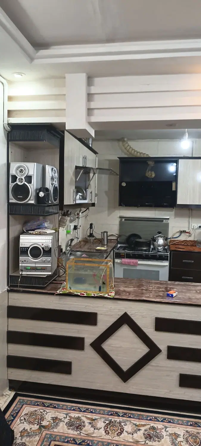 فروش باغ باتمام امکانات  آب لوله کشی برق وگاز