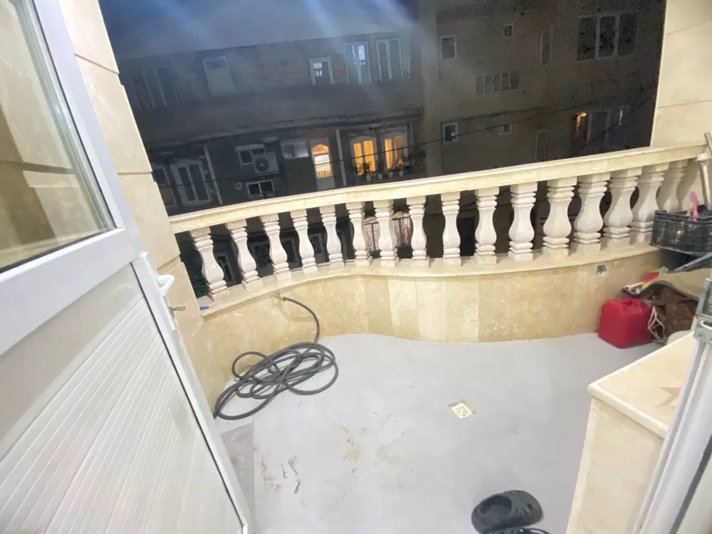 واحد لوکس شیخ تپه غفاری آذر