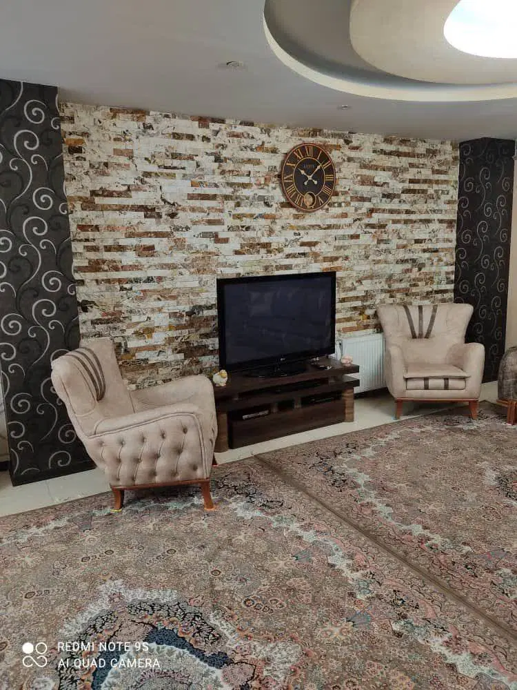130متری دو خوابه خیلی تمیز