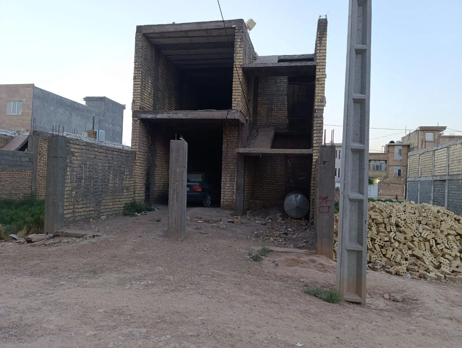 اسکلت دو طبقه